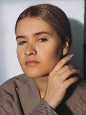 6mdr4fsga3ud-mariia-druzhinina.jpg
