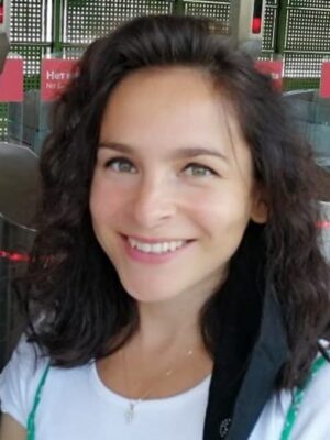 aashymmv8laj-iana-osipova.jpg