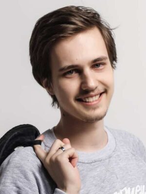jxulw6vsiwzi-aleksandr-dolgopolov.jpg