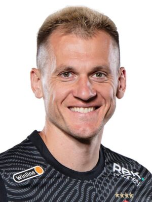 kimi5yjdj8rz-artem-rebrov.jpg