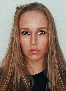 wsytdspheqi2-angelina-shkatova.jpg