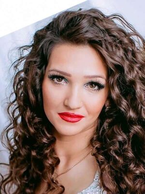 yoowycibdfhr-iana-zaichenko.jpg