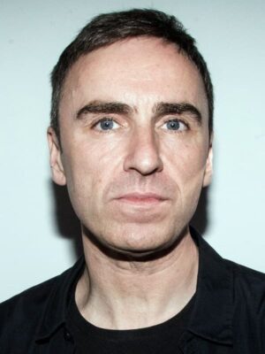 yufbpwlc8pnb-raf-simons.jpg