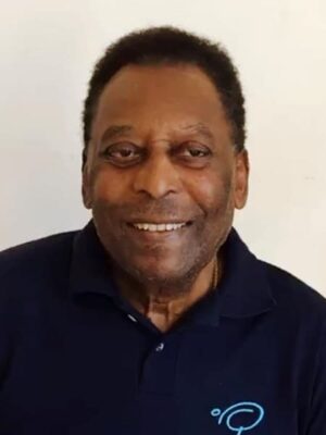4hzubttkxy6n-pele.jpg