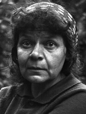 fpgjyoomqopg-novella-matveeva.jpg