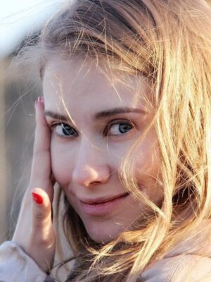 hkj8r2swpzcg-anna-belodedova.jpg