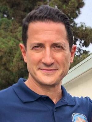 hxppcqaoexso-sasha-roiz.jpg