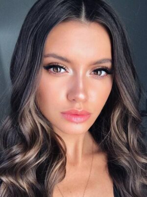 qxfbdnhlmzxa-ekaterina-golden.jpg