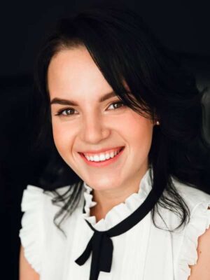us29qdsonkjq-margarita-gracheva.jpg