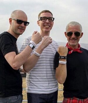 wbcgkr8zqlbg-above-beyond.jpg