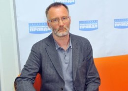 Какая биография политолога Сергея Михеева?