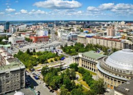 Какая численность населения в Новосибирске на 2021 год?