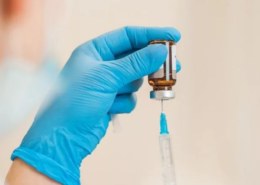 Прививка от коронавируса в Санкт-Петербурге — где сделать, какие адреса?