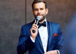 Дмитрий Кохно (ведущий Холостяк 8) — какие личная жизнь и биография?