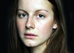 Какая биография российской актрисы Ксении Плюсниной?