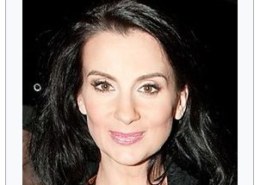 Какая биография ведущей ток-шоу «Время покажет» Екатерины Стриженовой?