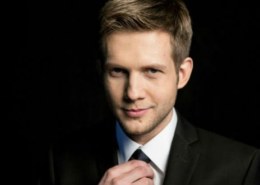 Какая биография телеведущего и актера Бориса Корчевникова?